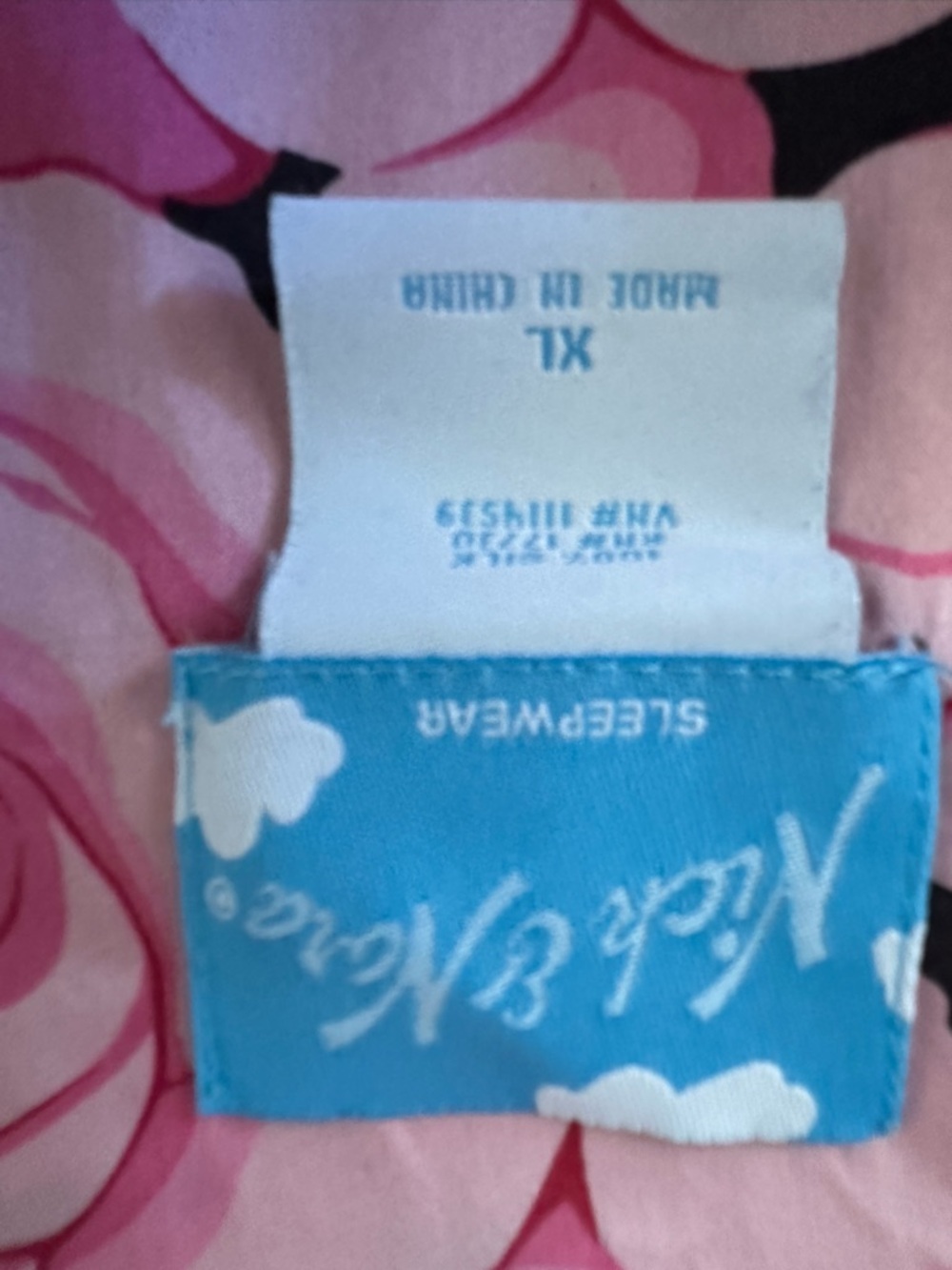 Nick & Nora Pink Rose Print 100% silk Pajama Set Floral Long Sleeve & Pants FLAW - Picture 11 of 15